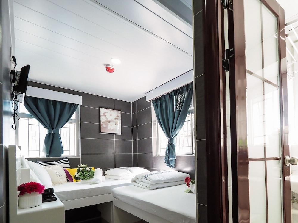 HK International Hostel Room Type - Triple Room
