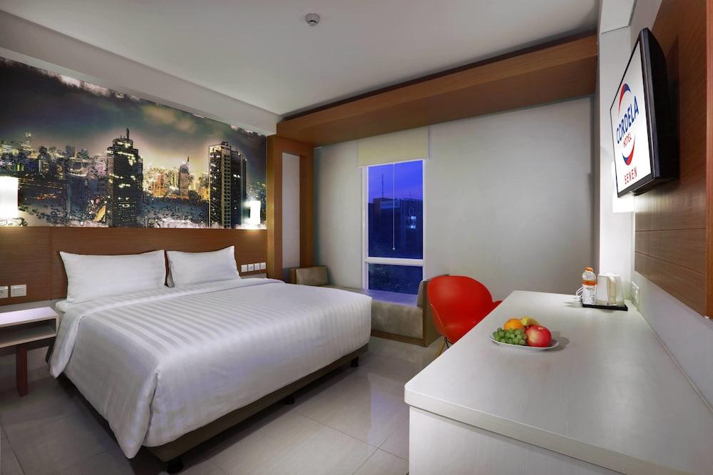 Cordela Hotel Senen Room Type - Deluxe Business Room
