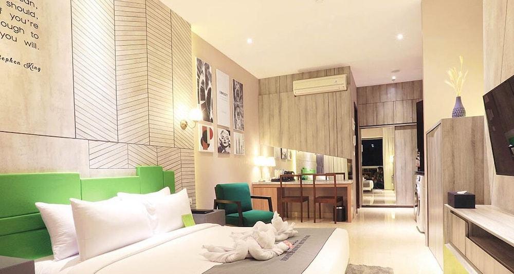 Menteng Park Exclusive Emerald Room Type - Deluxe Room
