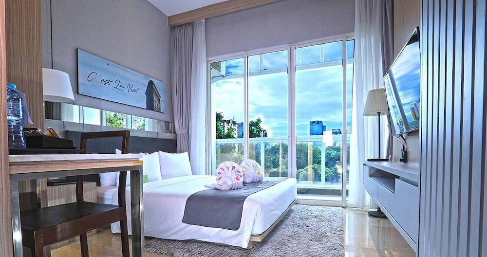 Menteng Park Exclusive Emerald Room Type - Superior Room, City View
