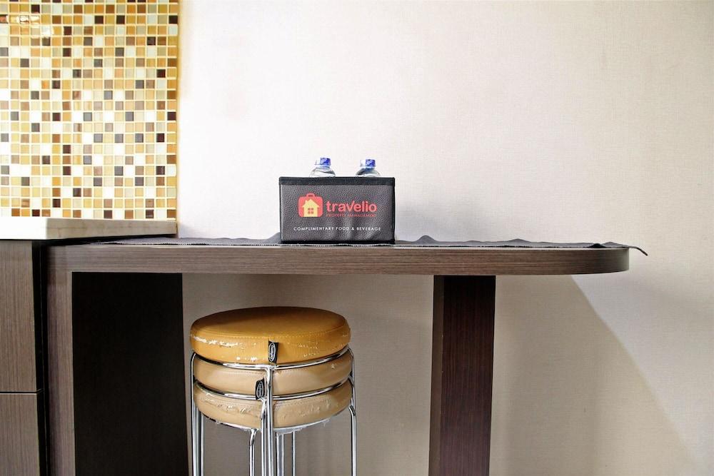 Best Deal Studio at Kebagusan City Apartment - Tap to explore photos
