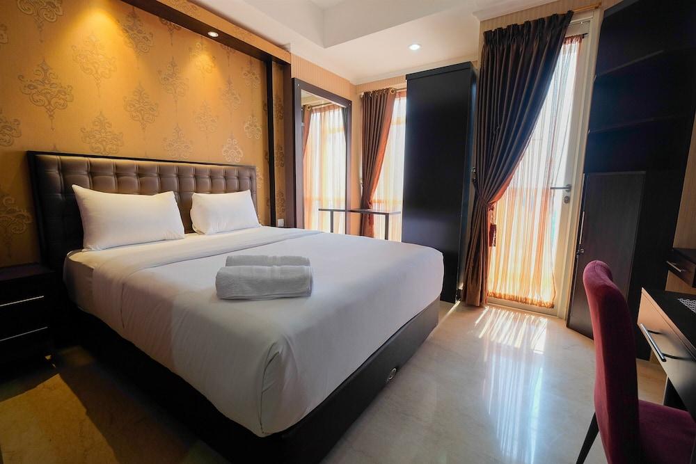 Exquisite Studio Menteng Park Apartment - Tap to explore photos
