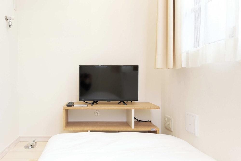 Nano North Shinjuku Apartment - Tap to explore photos