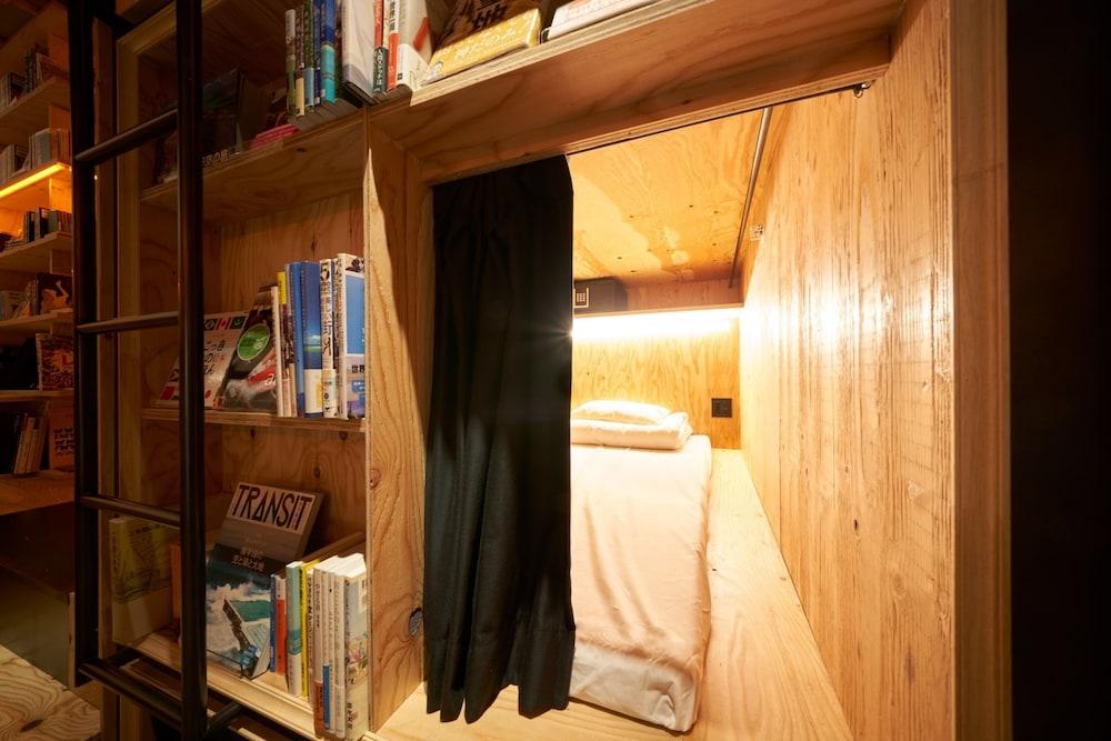 Book & Bed Tokyo Shinjuku - Hostel Room Type - Comfort Single Shared Dormitory, Mixed Dorm