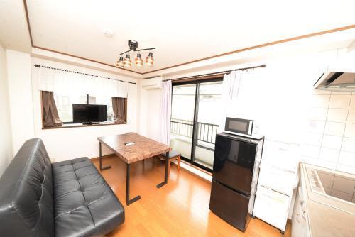 Shinjuku NY House 2 - Tap to explore photos