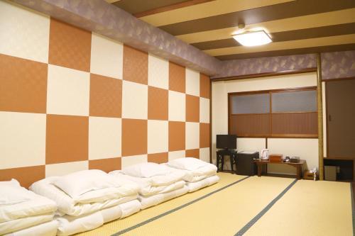 Tokyo Ueno New Izu Hotel - Tap to explore photos