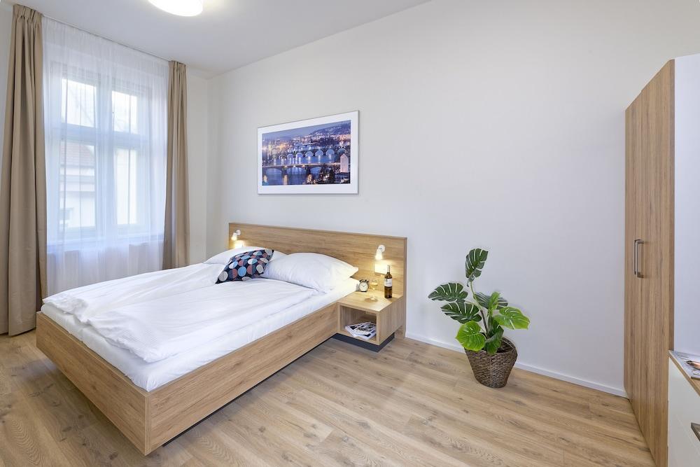 DownTown Suites Jugoslavska Room Type - Comfort Apartment, 1 Bedroom, Non Smoking