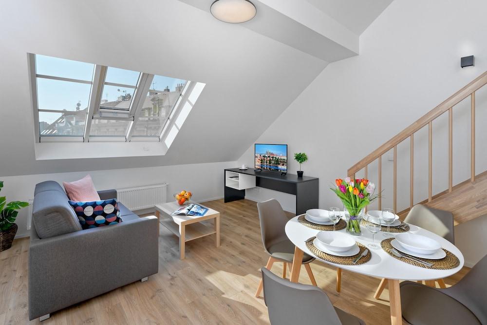 DownTown Suites Jugoslavska Room Type - Family Penthouse, 1 Bedroom, Terrace, City View