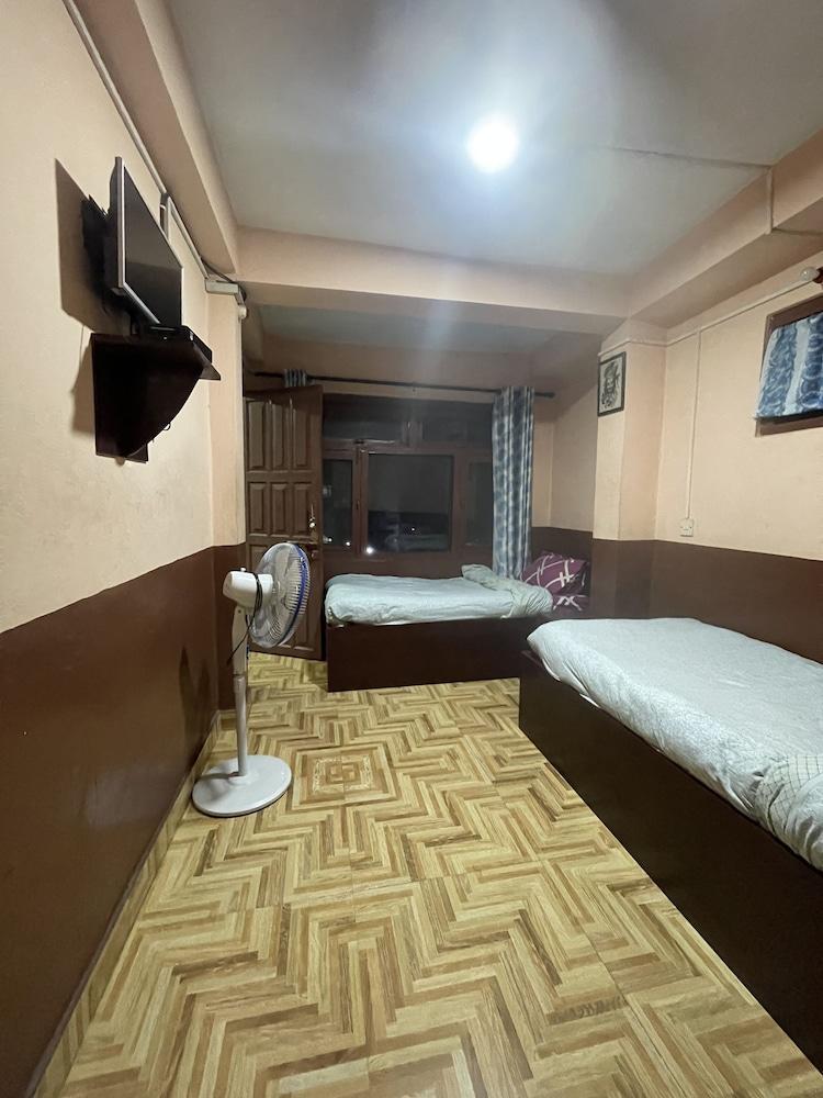 Nirvaan Guest House - Tap to explore photos