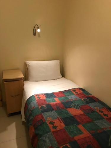 Seven Dials Hotel - Tap to explore photos