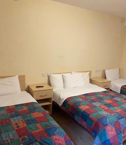 Seven Dials Hotel Room Type - Quadruple Room with Private Bathroom