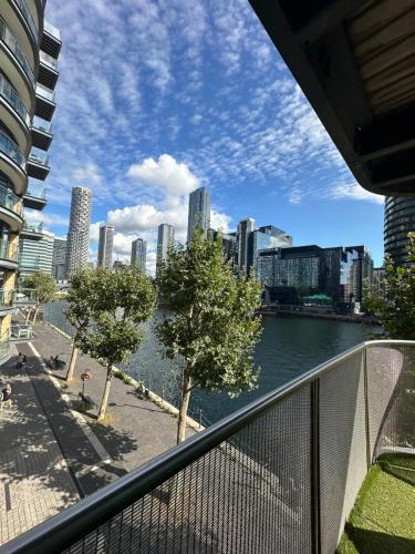 Canary Wharf Luxury Apartments Room Type - Apartment with Balcony