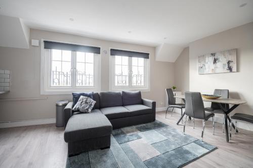 Kennington Apartment D/Apartment - Tap to explore photos