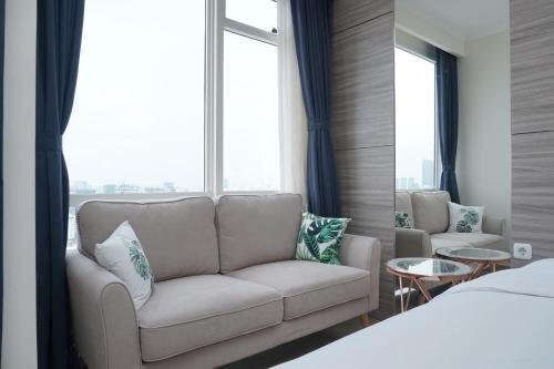 Cozy and Tranquil Studio Menteng Park Apartment - Tap to explore photos