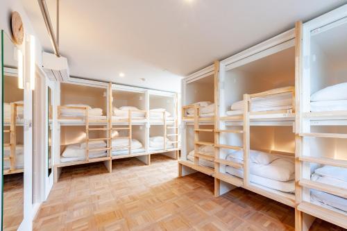 plat hostel keikyu haneda home Room Type - Bunk Bed in Mixed Dormitory Room