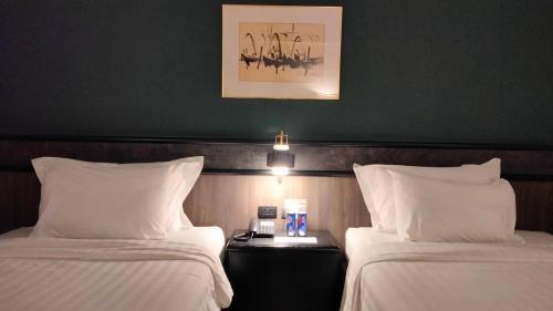 Witz Hotel Bangkok Ramkhamhaeng - Tap to explore photos