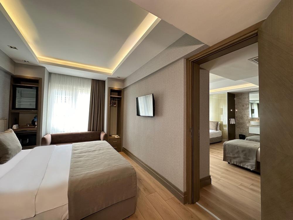 AHC Grand Bazaar Hotel Room Type - Connection Room