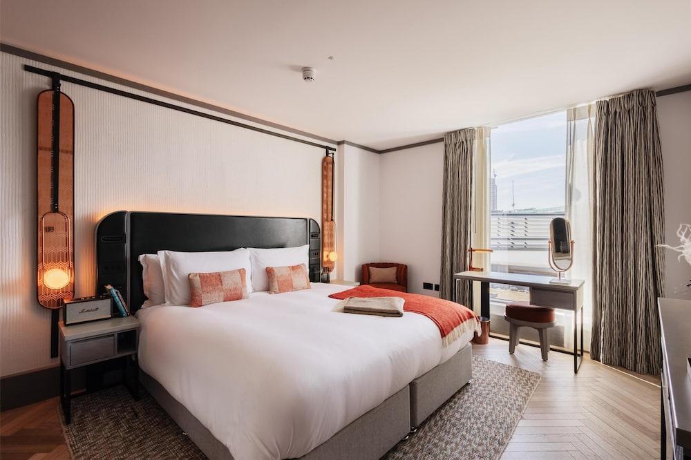 Hart Shoreditch Hotel London, Curio Collection by Hilton Room Type - Deluxe Room, 1 King Bed