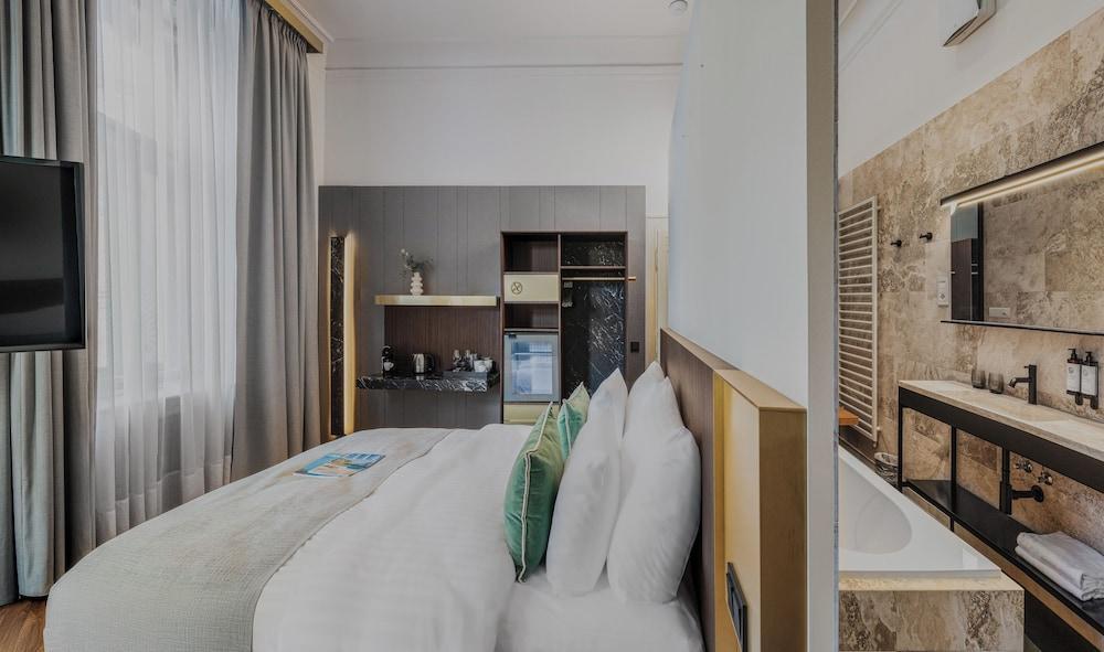 Mottl House by Adrez Room Type - Executive Room