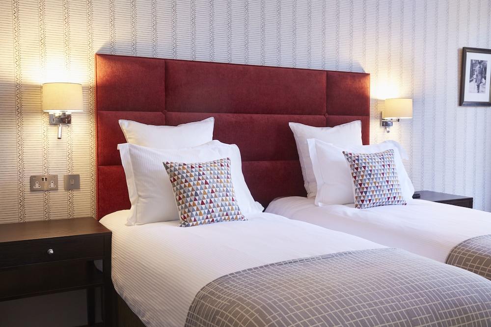 54 Queens Gate Hotel Room Type - Deluxe Double or Twin Room, Non Smoking, Ensuite
