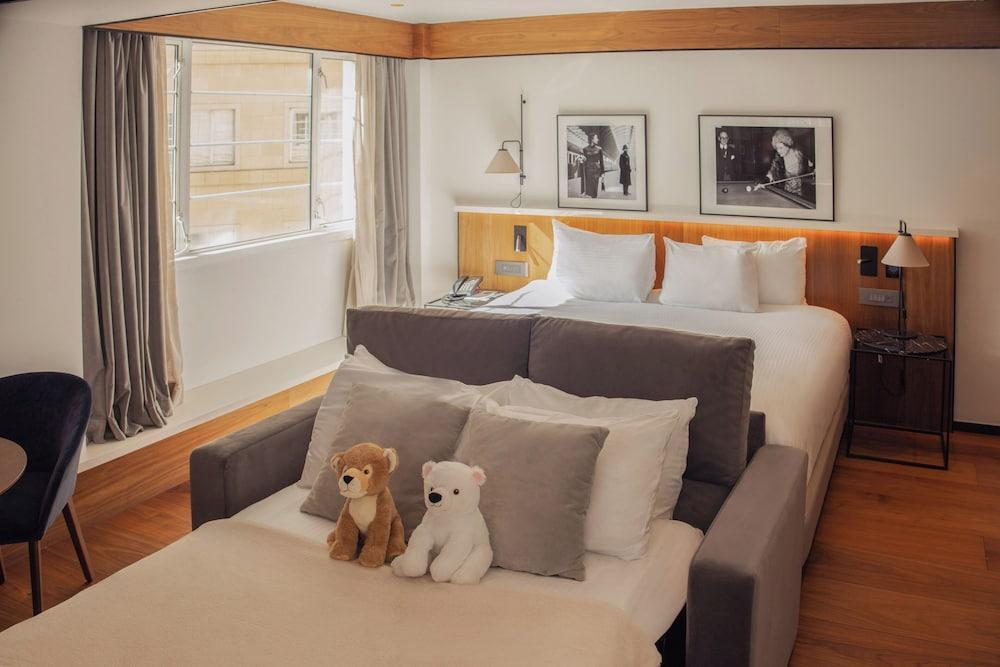 Melia White House Hotel Room Type - Family Room Melia White House Hotel Room Type - Family Room