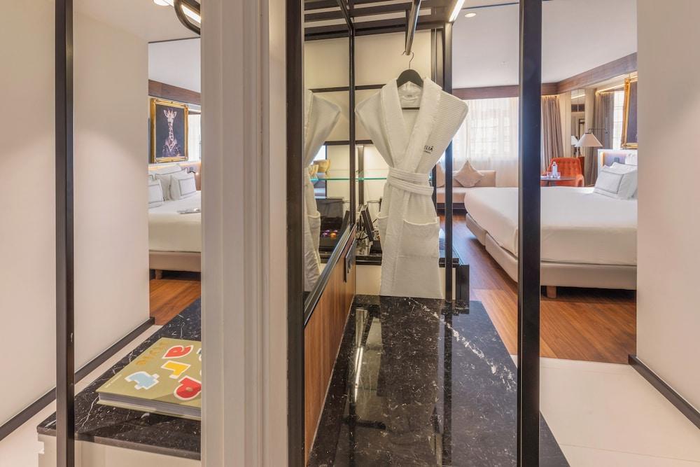 Melia White House Hotel Room Type - Premium Room (Connecting)
