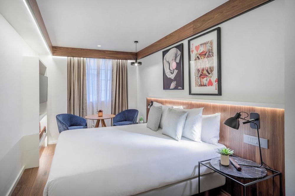 Melia White House Hotel Room Type - Deluxe Double Room