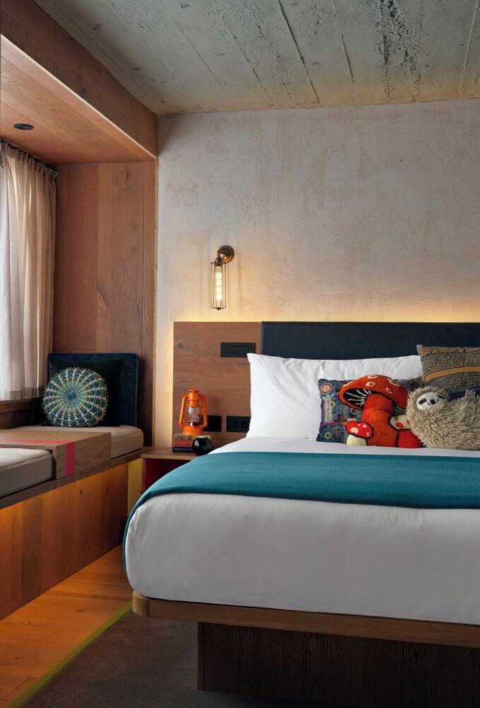 Treehouse Hotel London Room Type - Room, 1 King Bed (Skyline)