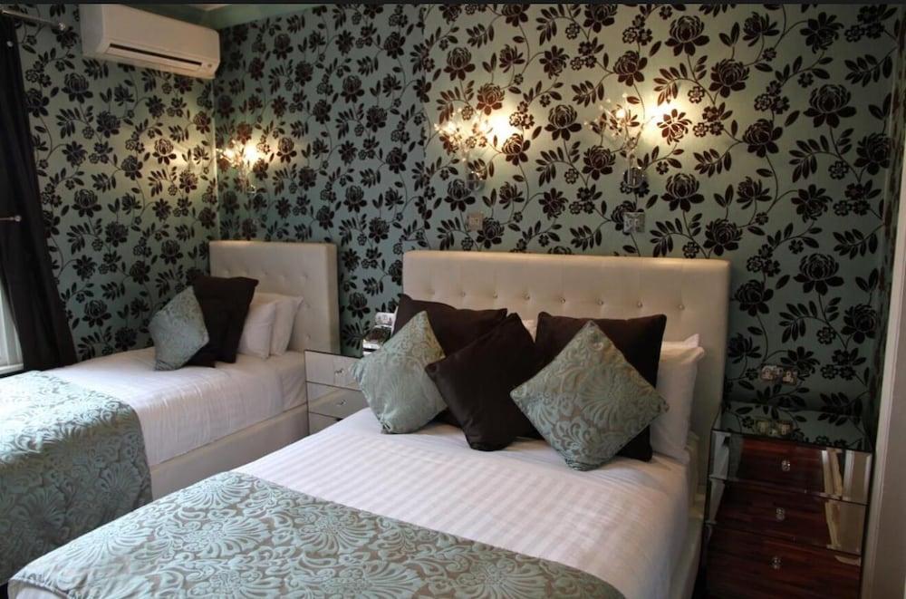 Crompton Guest House Room Type - Suite, Private Bathroom