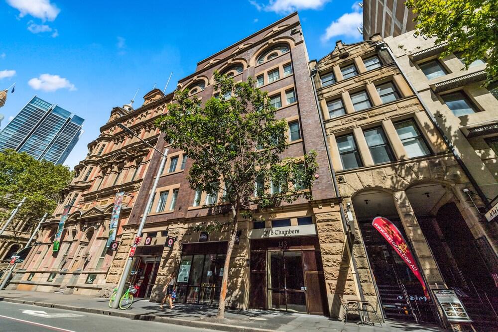 YEHS Hotel Sydney QVB - Tap to explore photos