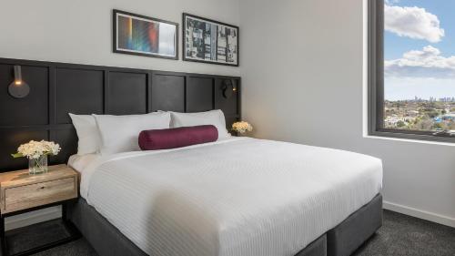 Avani Melbourne Box Hill Residences - Tap to explore photos
