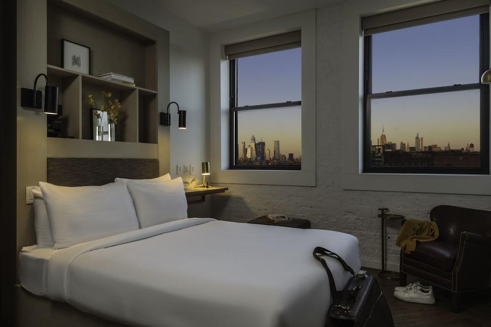 Walker Hotel Tribeca Room Type - Walker Accessible Queen