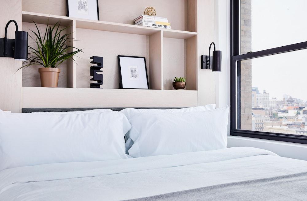 Walker Hotel Tribeca Room Type - Corner King