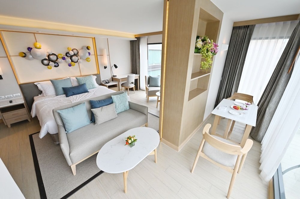 M Pattaya Hotel  Room Type - Royal Suite Room
