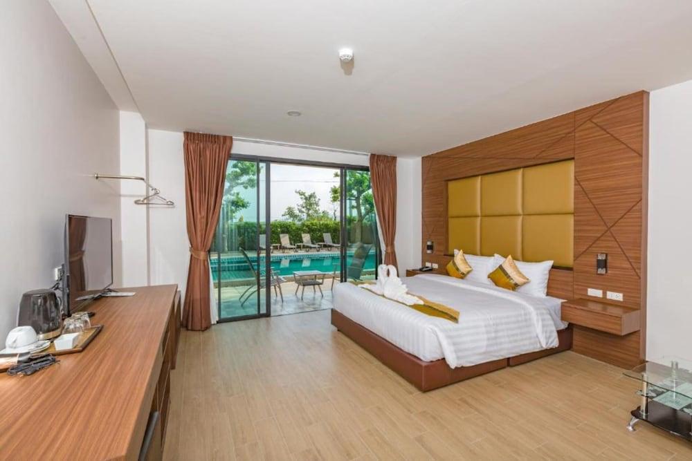 The Bell Airport Phuket Hotel - Tap to explore photos