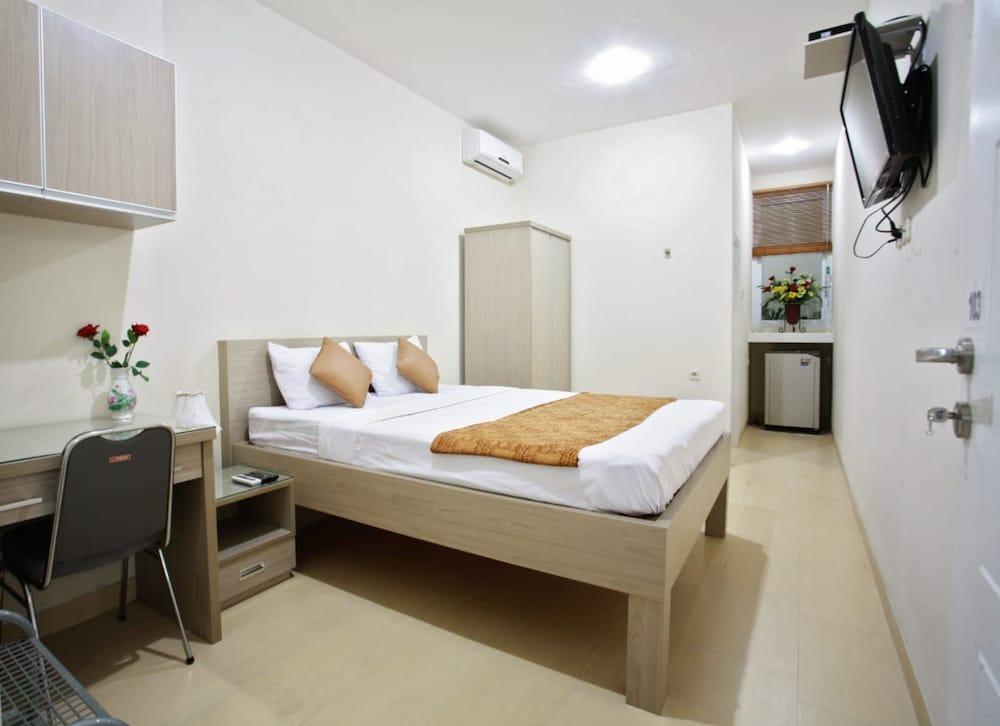 Blossom Resident Blok M Room Type - Deluxe Room