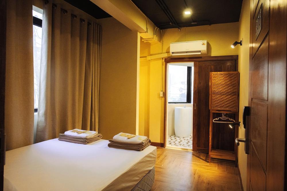 Metro Pratunam Boutique Hotel Room Type - Superior King Room