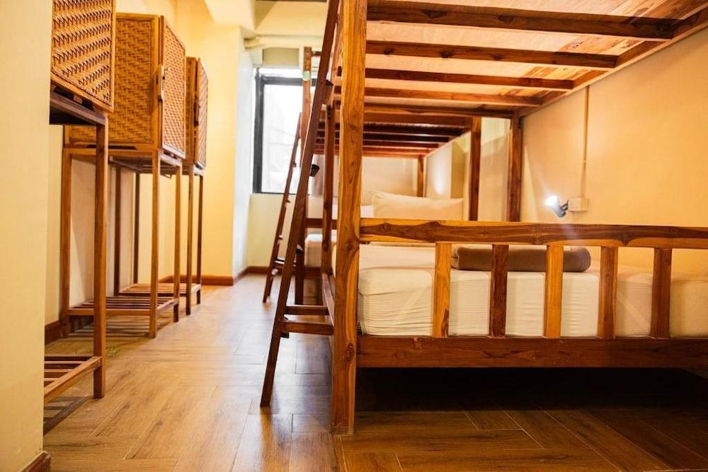 Metro Pratunam Boutique Hotel Room Type - Superior Quadruple Room