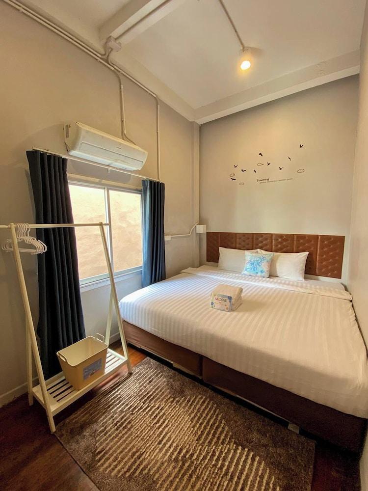 Lemon Siam Hostel Free Breakfast Room Type - Superior Double Room