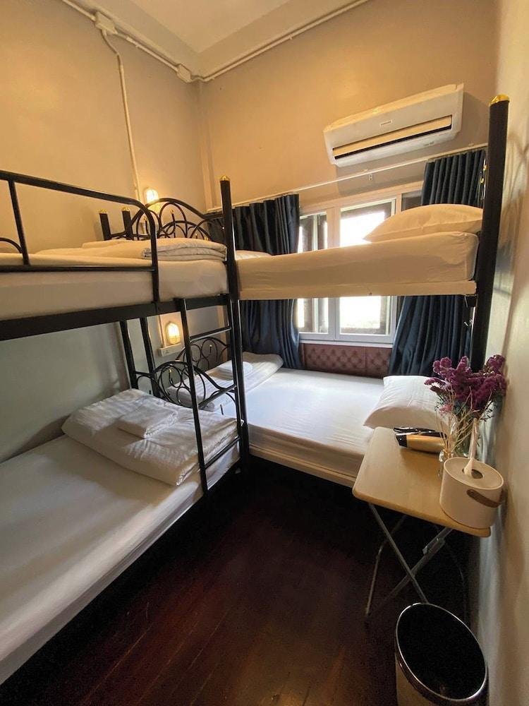 Lemon Siam Hostel Free Breakfast Room Type - Private Dormitory Room, 4-Beds with Shared Bathroom
