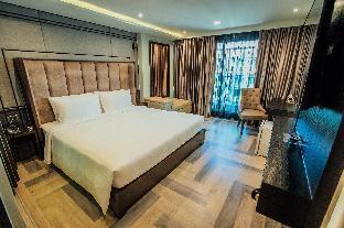 First Pride Hotel Room Type - Deluxe King