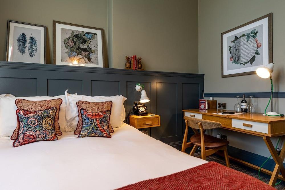 Brook Green Hotel Room Type - Double Room
