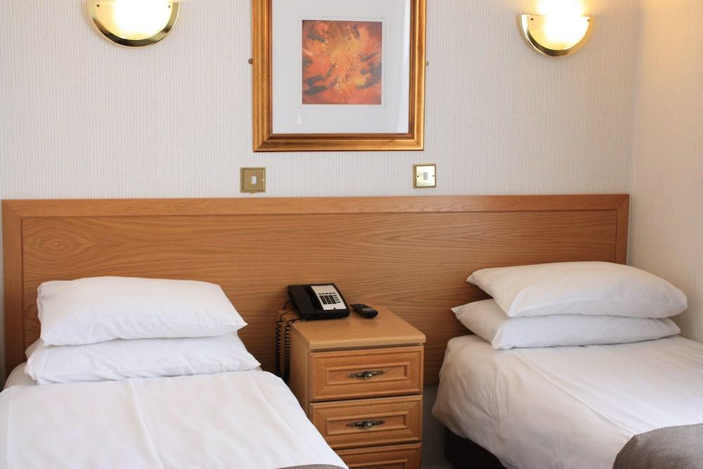 Regency Hotel Westend Room Type - Twin Room