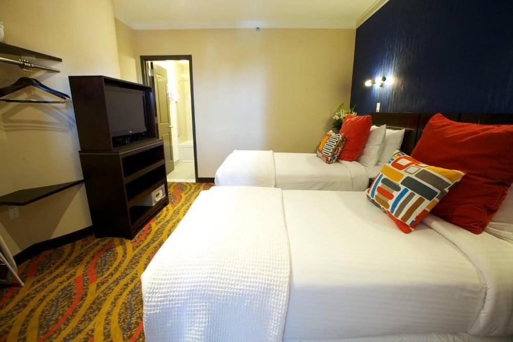 Nesva Hotel Room Type - Double Twin Room