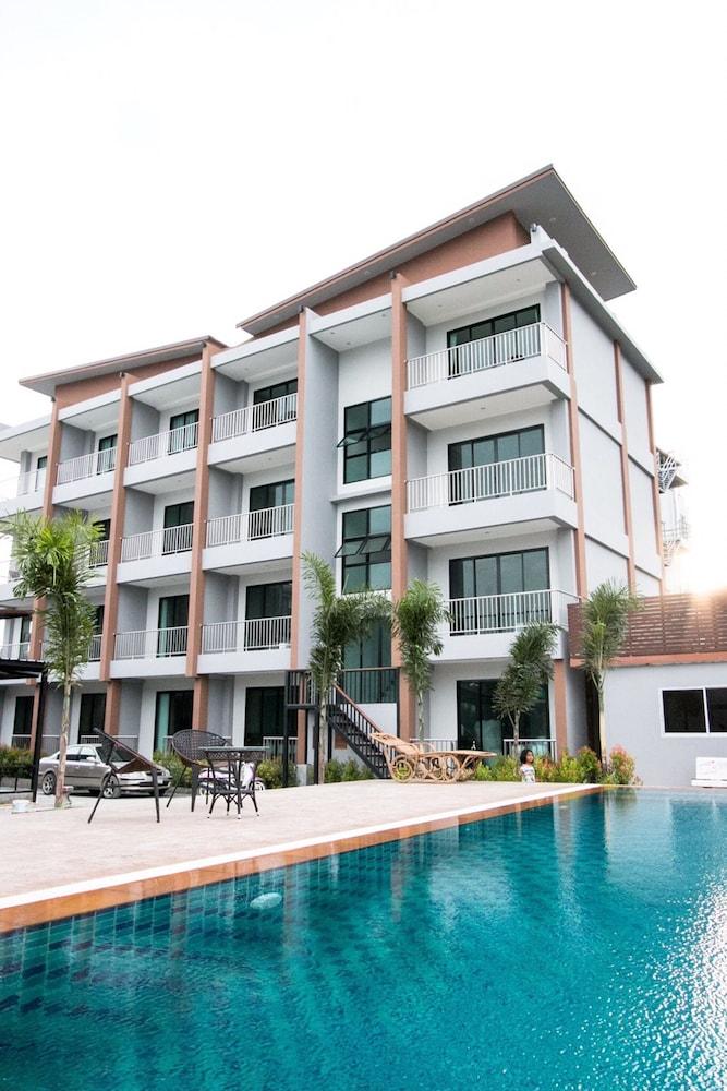 Aonang Sea Valley Resort - Tap to explore photos