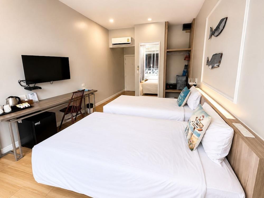 Combo Beach Hotel Samui Room Type - Deluxe  Twin Room