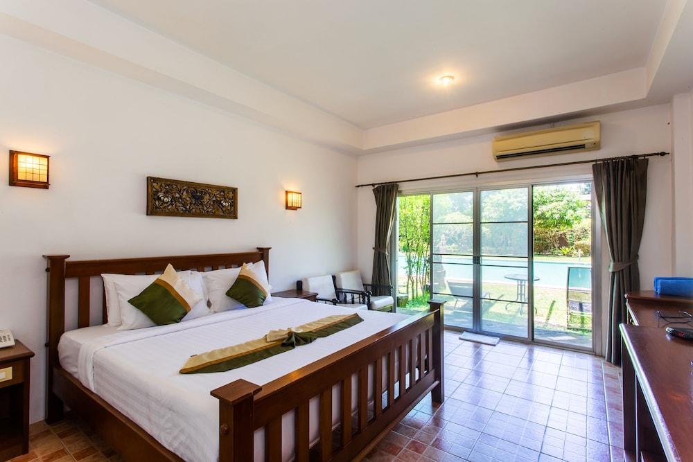 Rajapruek Samui Resort Room Type - Deluxe Room, Pool Access