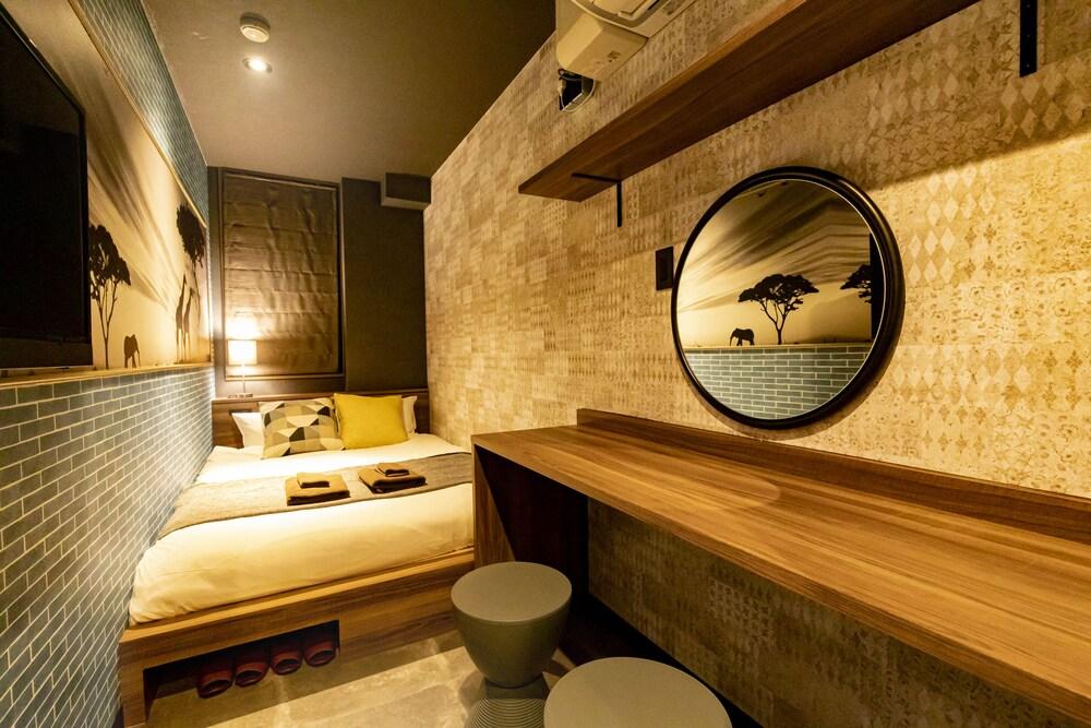 UNDER RAILWAY HOTEL AKIHABARA Room Type - Double Room (D)