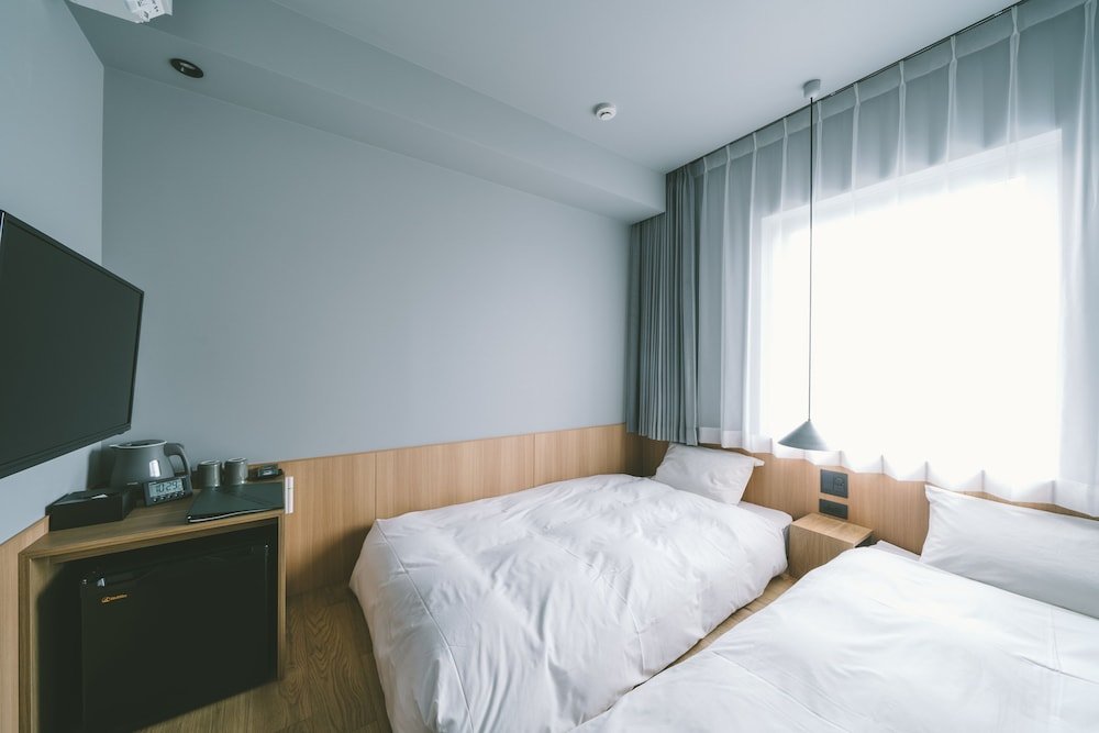 LANDABOUT TOKYO Room Type - Compact Twin Room