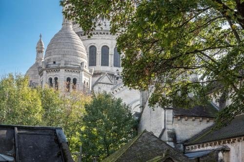 Les Ateliers de Montmartre - Tap to explore photos
